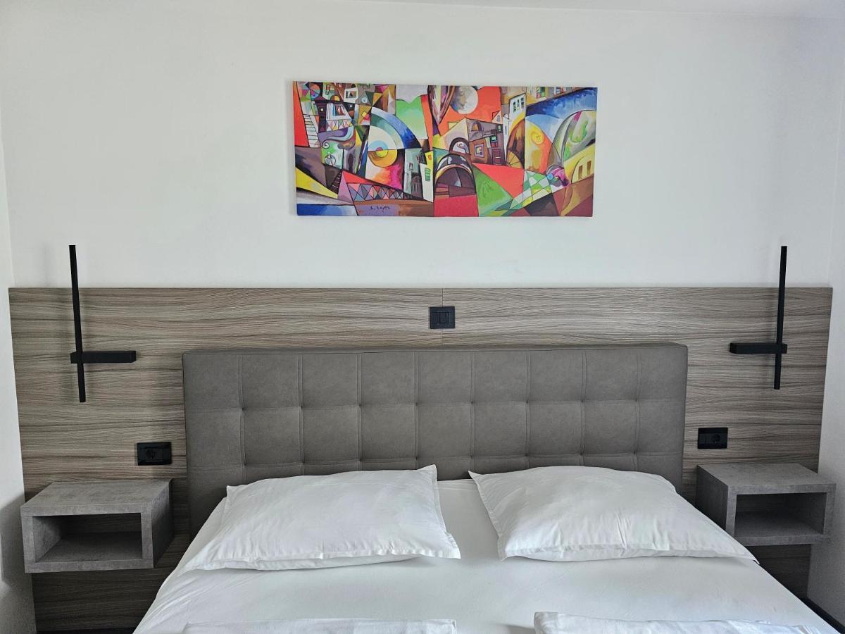 Premium Apartments Tade Funtana Exterior photo